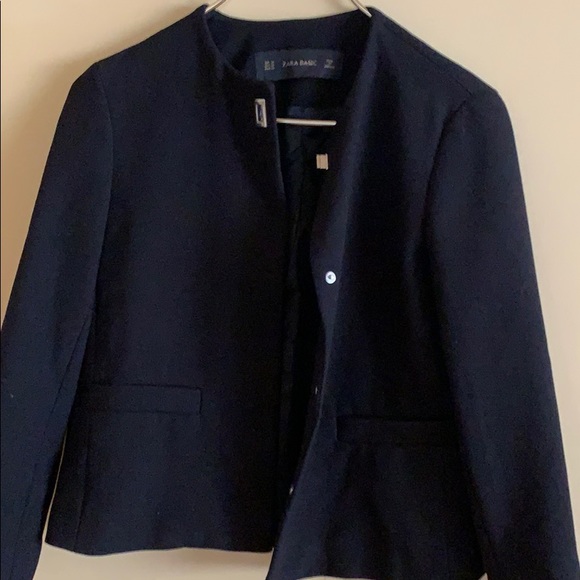 Short blazer with metal details. Never worn - Picture 4 of 4